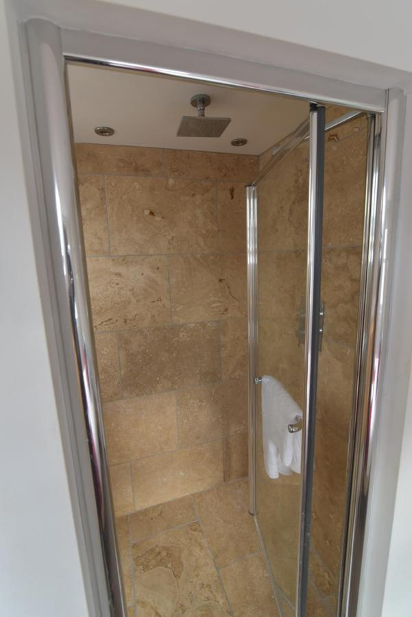 Beach Central With Allocated Parking And Patio Brighton Екстериор снимка