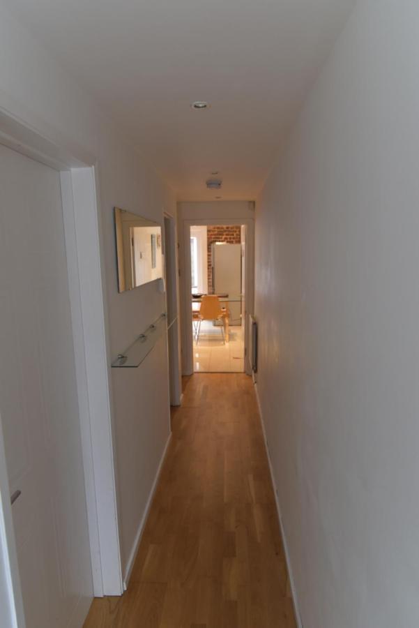 Beach Central With Allocated Parking And Patio Brighton Екстериор снимка